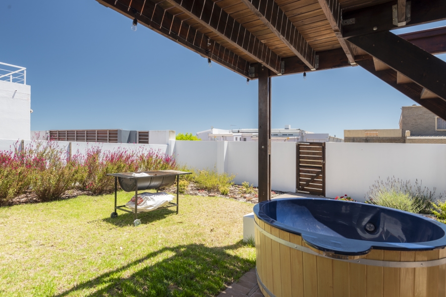 3 Bedroom Property for Sale in Langebaan North Western Cape